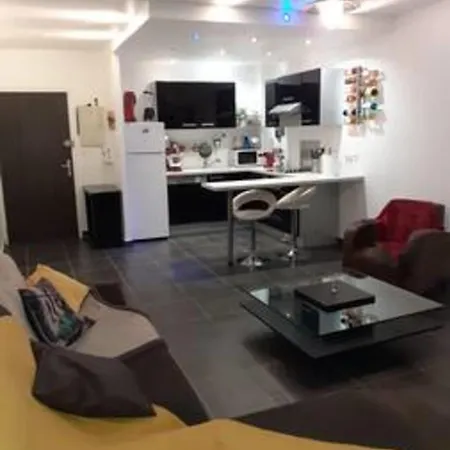 With Terrace And Parking In Apartamento Ajaccio (Corsica)